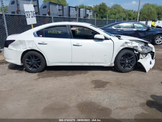 2010 NISSAN MAXIMA 3.5 S VIN: 1N4AA5AP0AC857094