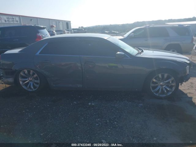 2C3CCAAG8JH201846 Chrysler 300 Touring L