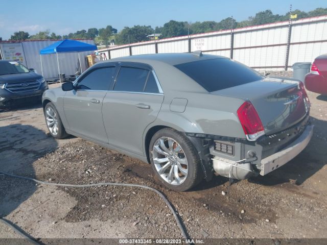 2C3CCAAG8JH201846 Chrysler 300 Touring L
