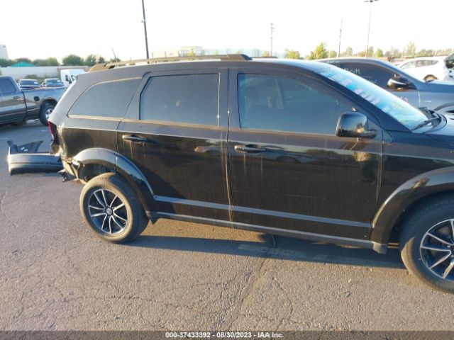 3C4PDCBGXJT526302 Dodge Journey Sxt