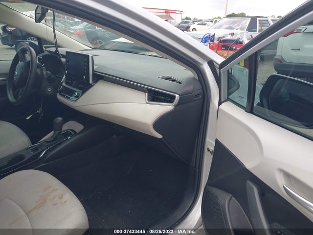 Toyota COROLLA LE 2020 5YFEPRAEXLP100004 Image 5