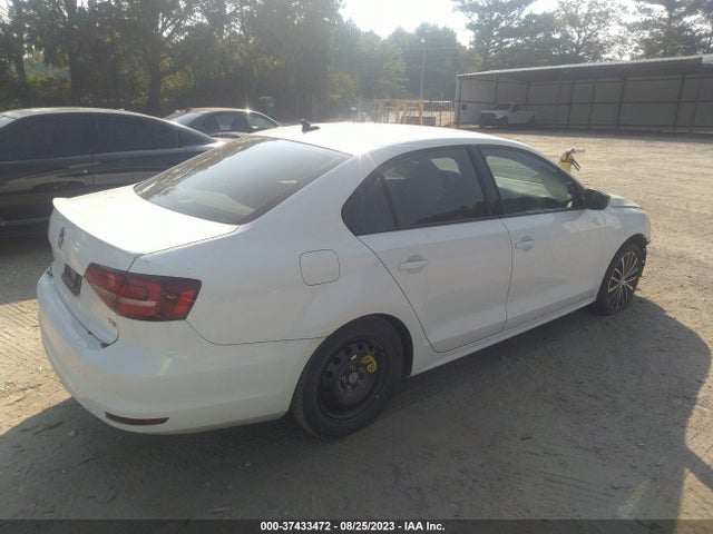 3VWD17AJ8HM302768 Volkswagen Jetta 1.8t Sport