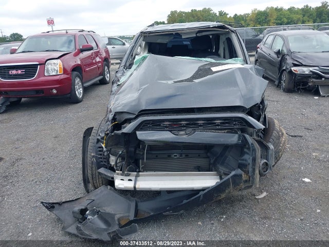 Toyota 4RUNNER SR5 2019 JTEBU5JR5K5637801 Image 11