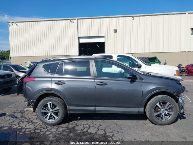 Toyota Rav4 Xle 2018 2T3RFREV6JW848444 Image 14