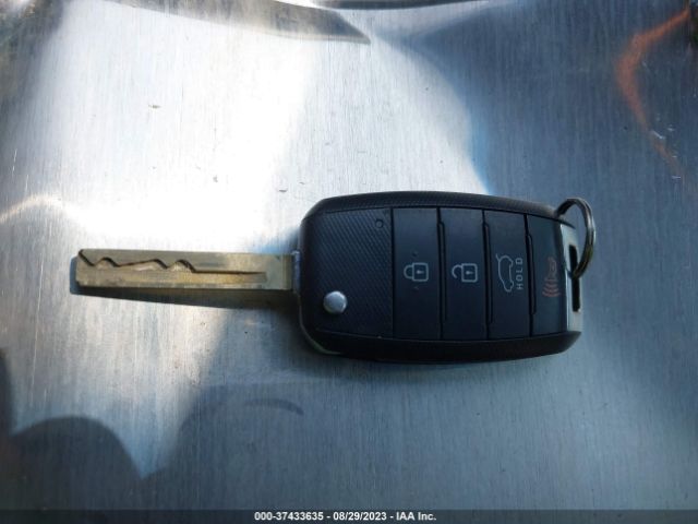 5XYPGDA5XHG230825 KIA Sorento Lx V6