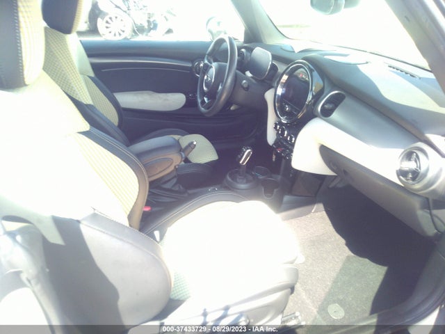 2022 Mini Roadster, VIN: WMW43DL08N3N69855