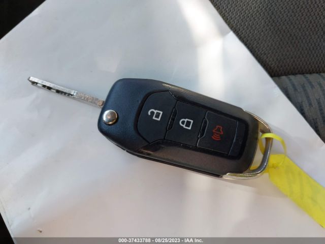 1FTEW1E8XHKD16594 Ford F-150 Xl/xlt