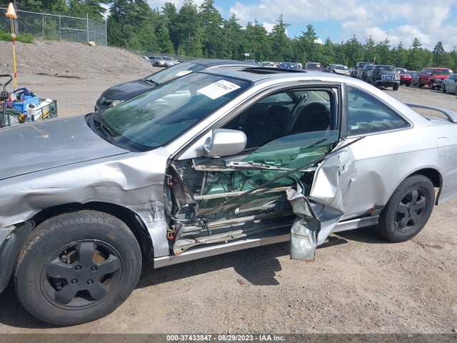 2001 HONDA ACCORD CPE EX VIN: 1HGCG31731A020052
