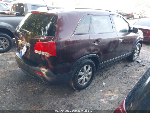2013 KIA SORENTO LX VIN: 5XYKT3A60DG360115