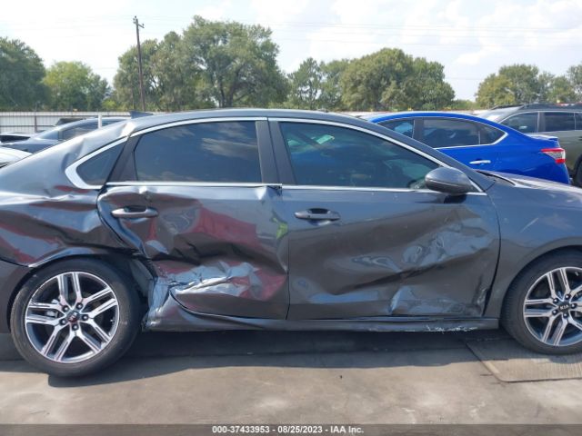 3KPF54AD1ME415362 KIA FORTE EX