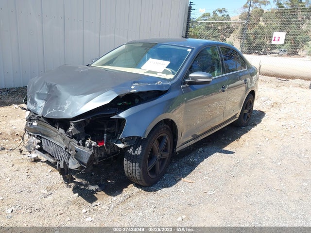 2013 VOLKSWAGEN JETTA 2.5L SE VIN: 3VWDP7AJ4DM439201