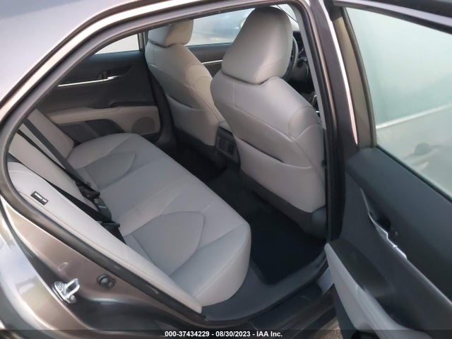 2021 TOYOTA CAMRY XLE VIN: 4T1F11AK1MU418154