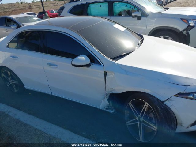 W1K3G4EB8LJ233851 Mercedes-Benz A-class A 220