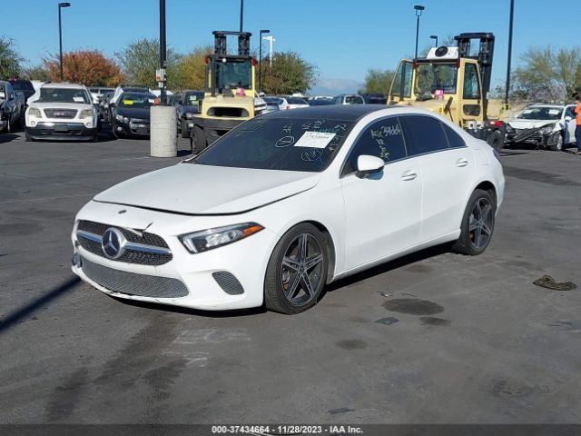 W1K3G4EB8LJ233851 Mercedes-Benz A-class A 220