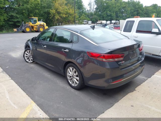 5XXGT4L32JG208576 KIA Optima S