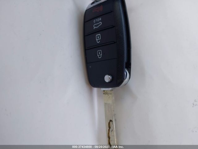 3KPA25AD6ME424132 KIA Rio 5-door S