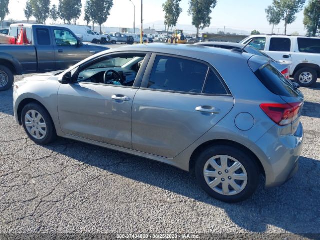 3KPA25AD6ME424132 KIA Rio 5-door S