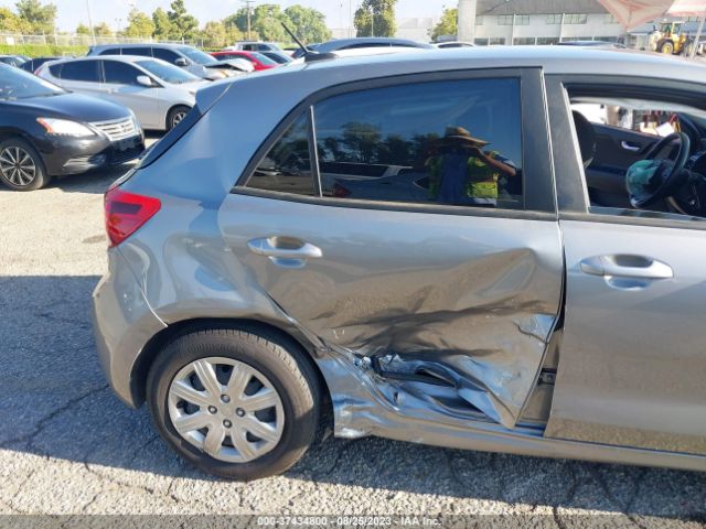3KPA25AD6ME424132 KIA Rio 5-door S