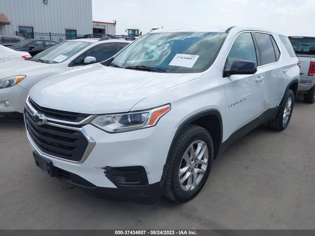 Chevrolet Traverse Ls 2018 1GNERFKW5JJ164959 Image 2