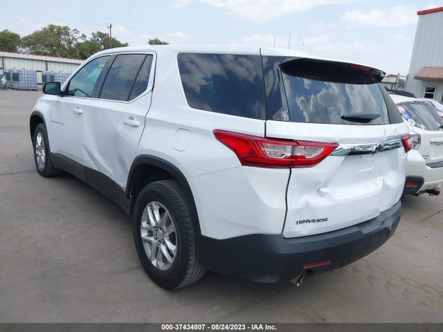 Chevrolet Traverse Ls 2018 1GNERFKW5JJ164959 Image 3