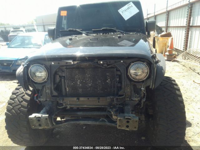 1C4BJWEG5EL197249 Jeep Wrangler Unlimited Sahara