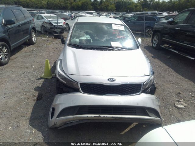 3KPFK4A71JE227620 KIA FORTE LX
