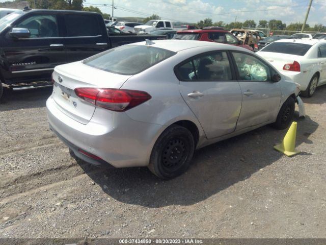 3KPFK4A71JE227620 KIA FORTE LX