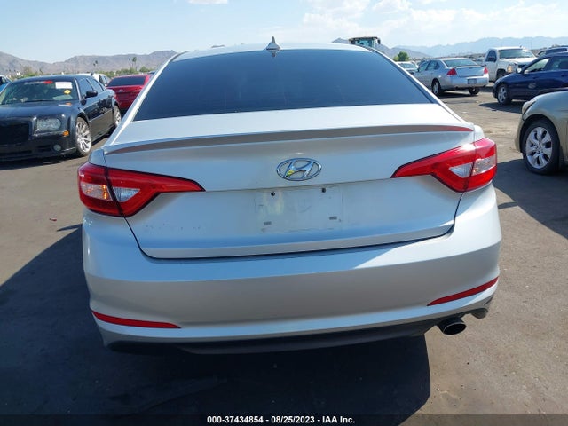 Hyundai Sonata 2.4l 2017 5NPE24AFXHH491279 Image 8