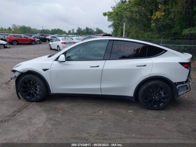 5YJYGDEE2MF074893 Tesla Model Y Long Range