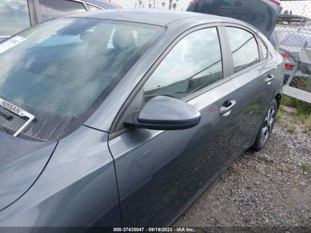 3KPF24AD3ME363886 KIA Forte Lxs