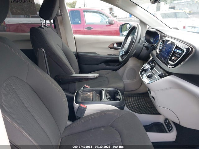 2C4RC1BG2HR817065 Chrysler Pacifica Touring Plus