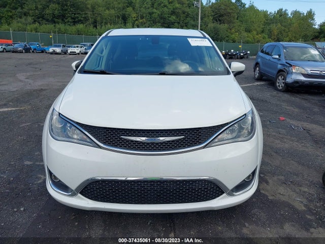 2C4RC1BG2HR817065 Chrysler Pacifica Touring Plus