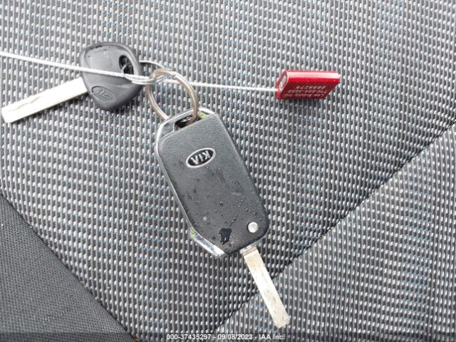 KNDEPCAA5M7149639 KIA Seltos Lx