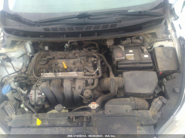 2014 HYUNDAI ELANTRA SE VIN: 5NPDH4AE9EH474583
