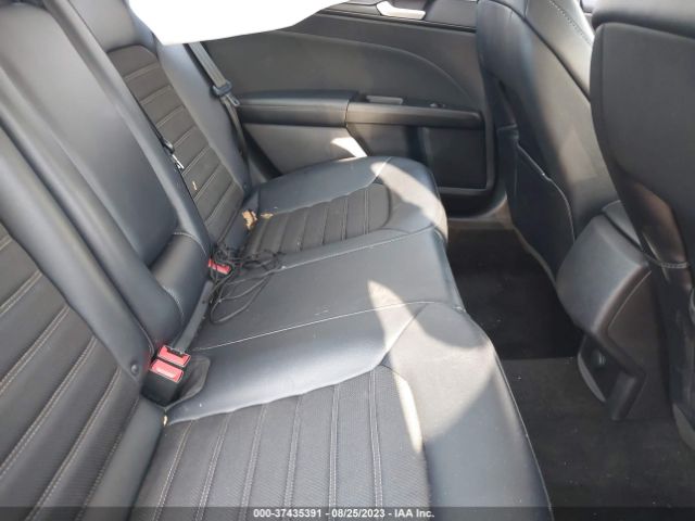 3FA6P0T90JR270756 Ford FUSION SE