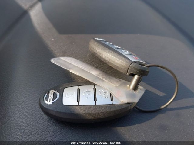 3N1CN8EV5ML845875 Nissan VERSA SV