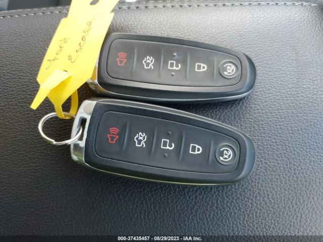 1FMCU0GD0KUA30892 Ford ESCAPE SE