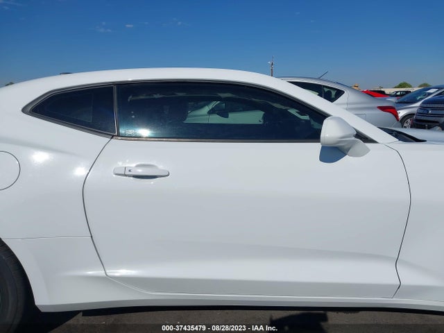 Chevrolet Camaro 2lt 2018 1G1FD1RS8J0137402 Image 13