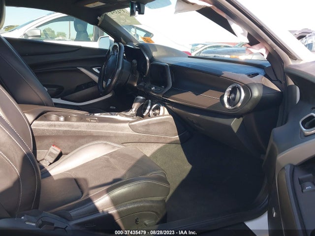 2018 CHEVROLET CAMARO 2LT VIN: 1G1FD1RS8J0137402