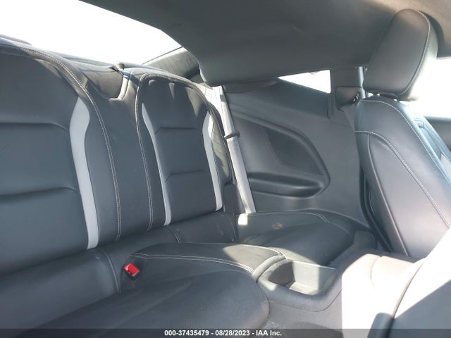 Chevrolet Camaro 2lt 2018 1G1FD1RS8J0137402 Image 8