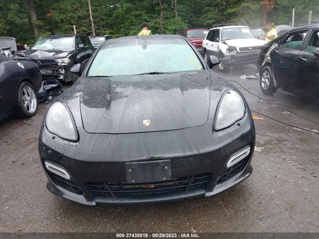 2013 PORSCHE PANAMERA GTS VIN: WP0AF2A72DL076379