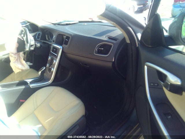 2017 VOLVO S60 DYNAMIC VIN: YV140MTL3H2420148