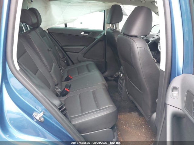 WVGSV7AX6HK009862 Volkswagen Tiguan Wolfsburg Edition