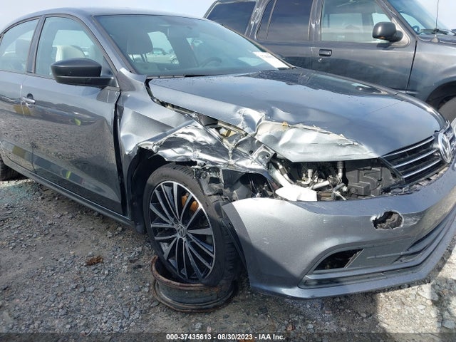 3VWD17AJ7GM399962 Volkswagen Jetta Sedan 1.8t Sport
