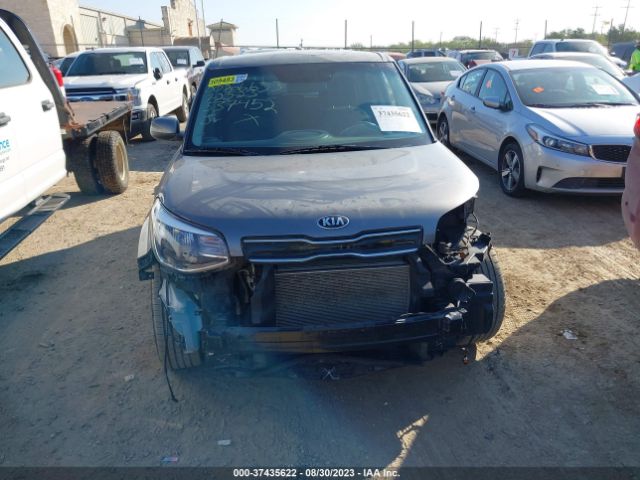 KNDJP3A55J7537452 KIA SOUL +