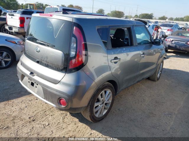 KNDJP3A55J7537452 KIA SOUL +