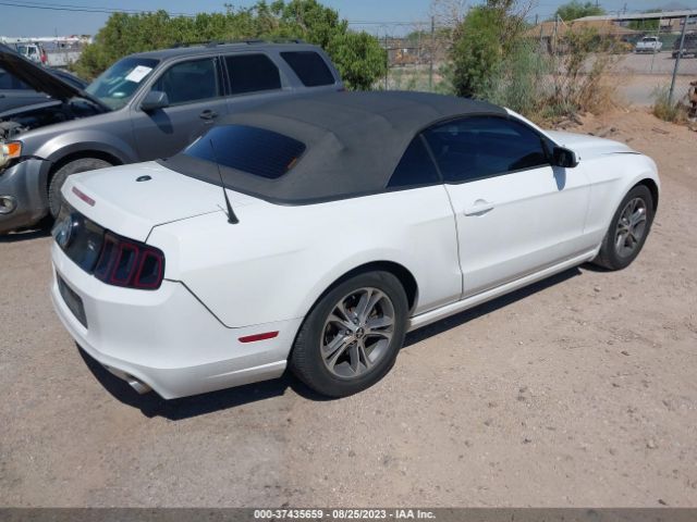 1ZVBP8EMXE5306922 Ford Mustang V6