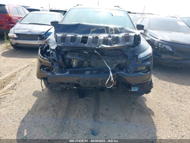 1C4PJMCS1GW211392 Jeep Cherokee Latitude