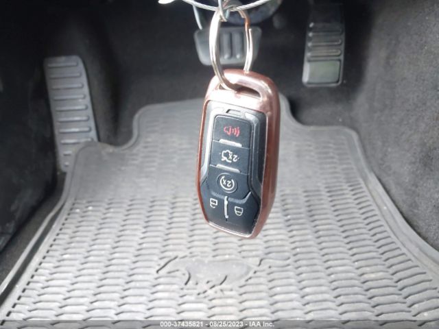 1FA6P8AM8G5255343 Ford Mustang V6