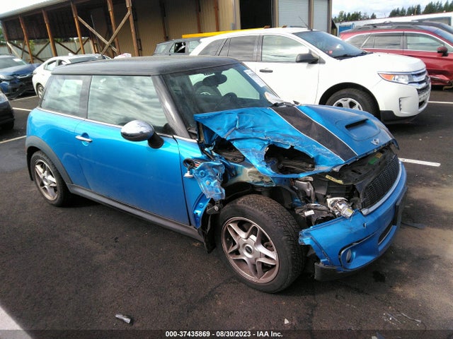 2009 MINI COOPER HARDTOP S VIN: WMWMF73509TT95144